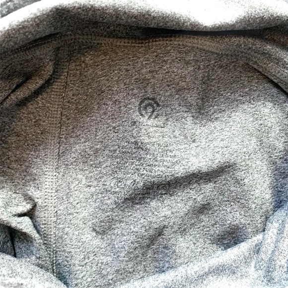 Champion Gray & White Mid-Rise Mesh Capri Leggings - Picture 10 of 17